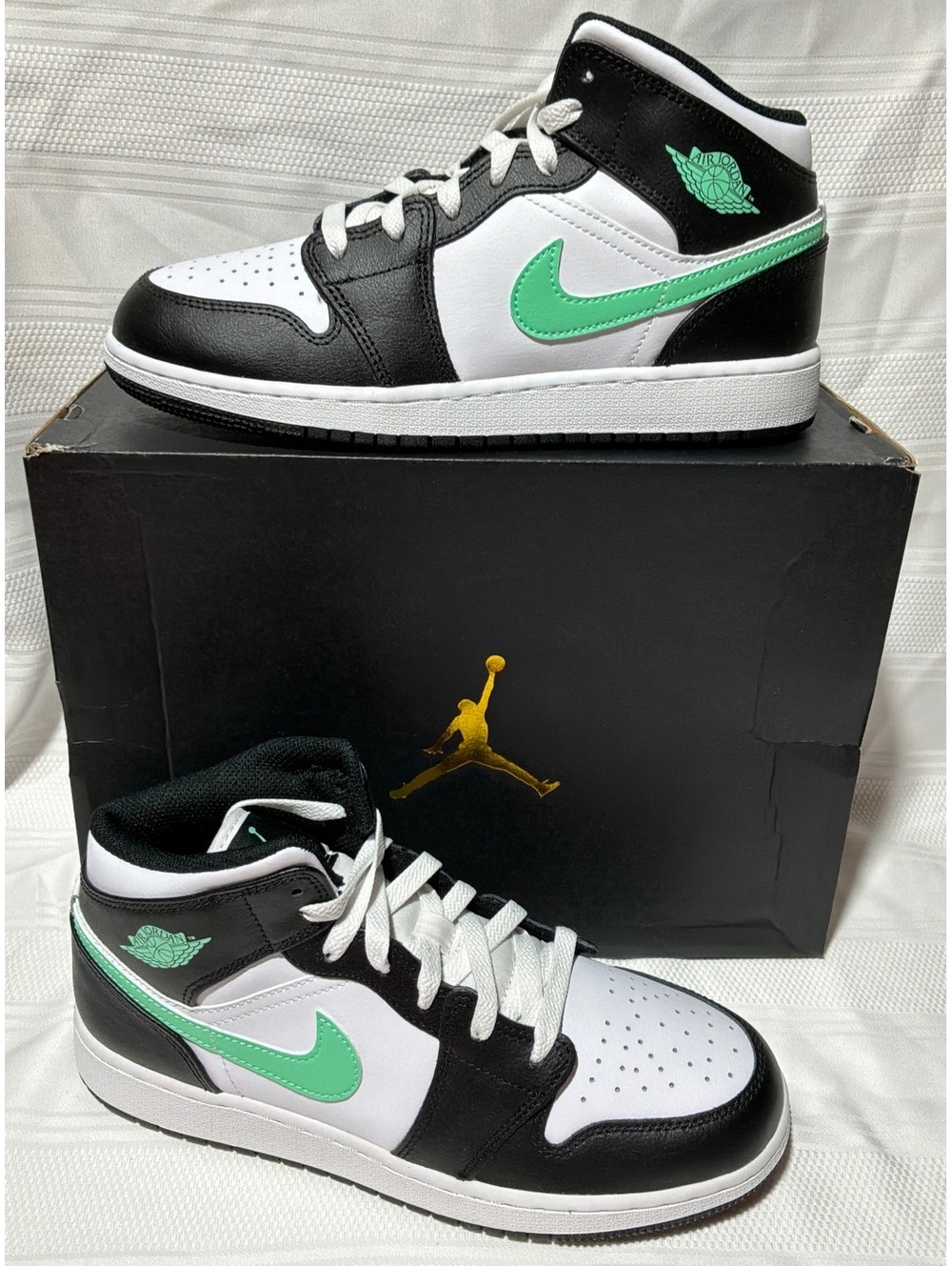 Jordan 1 Mid SE Green Glow Black White Sneakers Size 7Y